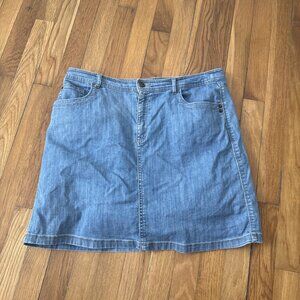 Croft & Barrow Women's Denim Skirt Size 12